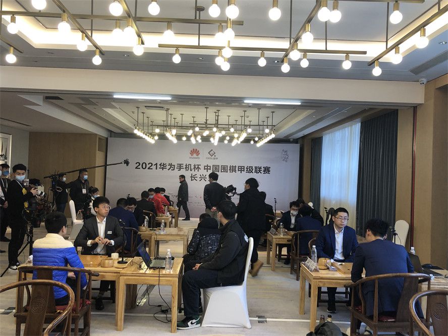 此外电影还云集了艾伦、王子异、周大勇等实力与人气兼备的演员